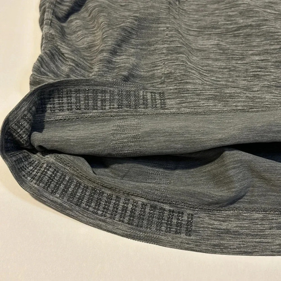 Athleta long sleeve athletic shirt with side ruching, thumb holes size S - Picture 8 of 9